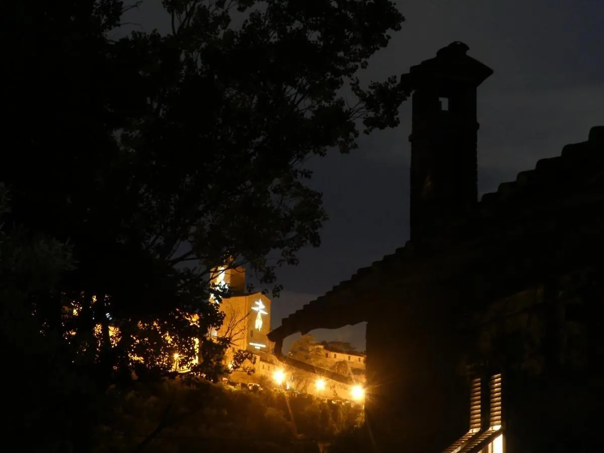 Helichrysum Bed & Breakfast Vinci