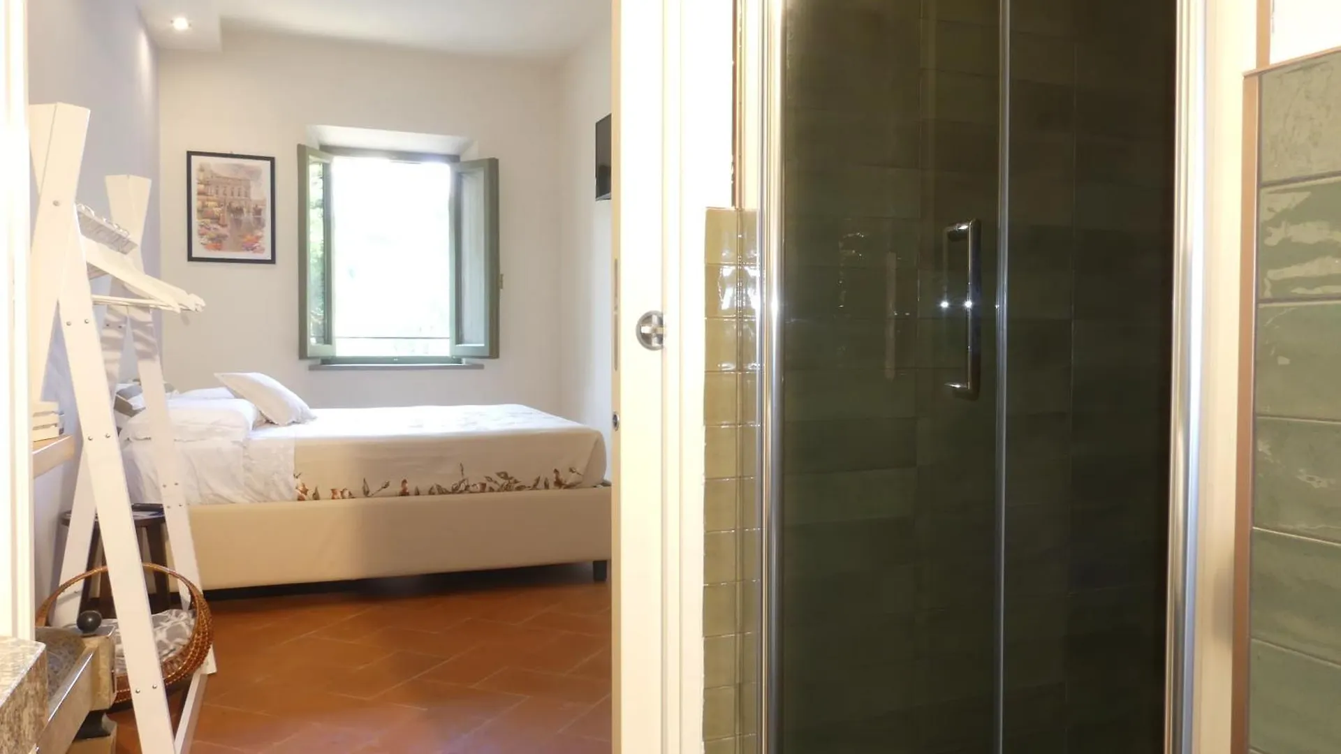 Helichrysum Bed & Breakfast Vinci