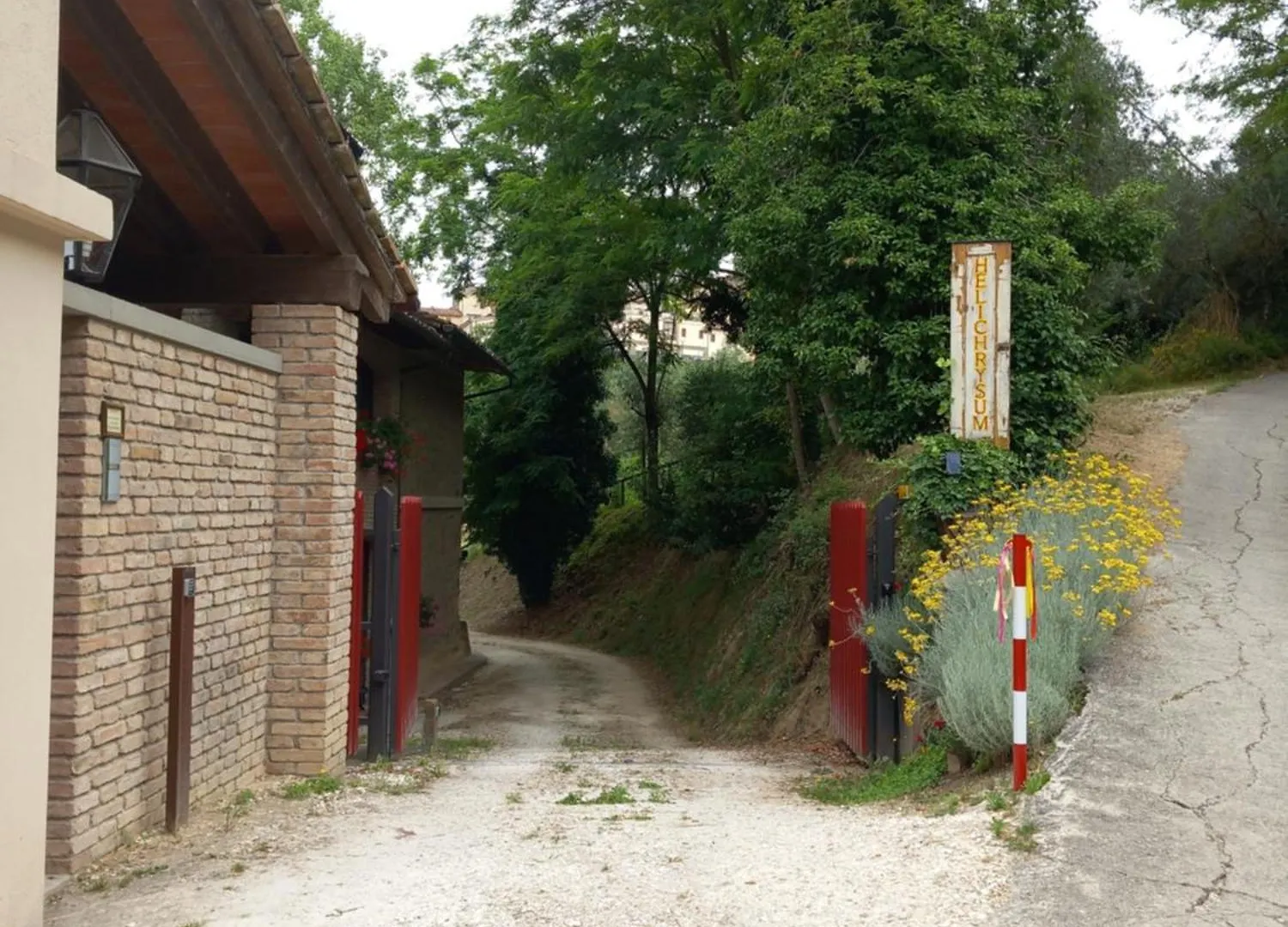 Helichrysum Bed & Breakfast Vinci 0*,  Italy