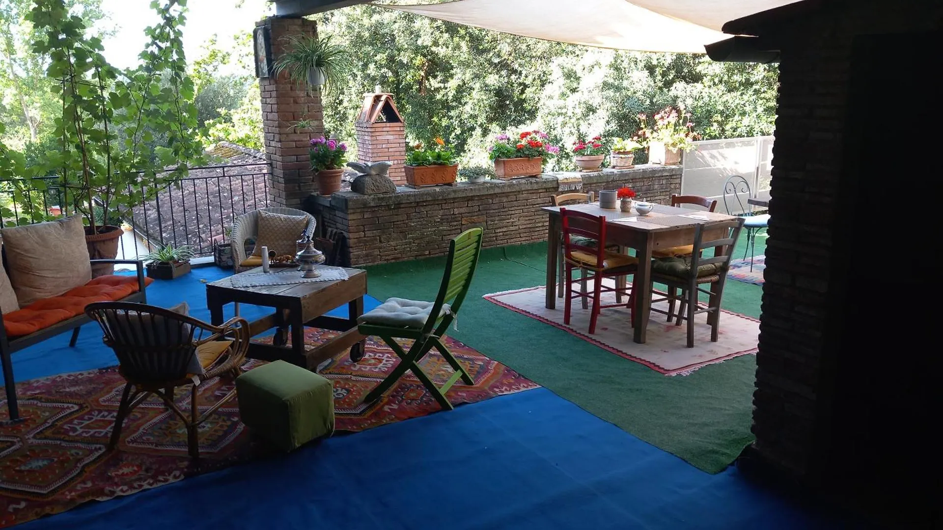 Helichrysum Bed & Breakfast Vinci