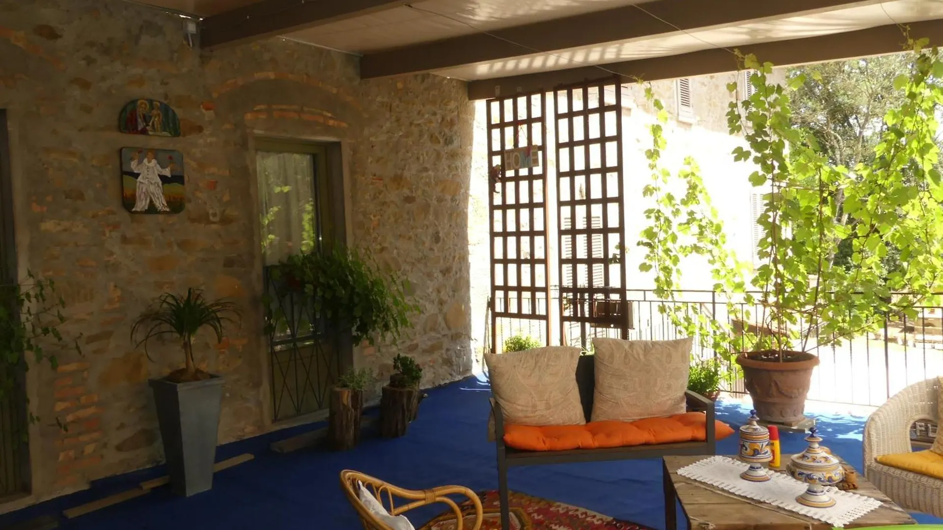 Helichrysum Bed & Breakfast Vinci 0*,